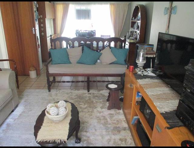 4 BEDROOM HOUSE FOR SALE IN WAVERLEY